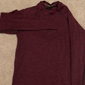 Men’s alphalete long sleeve